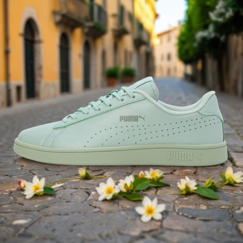 Women Smasher Sneakers