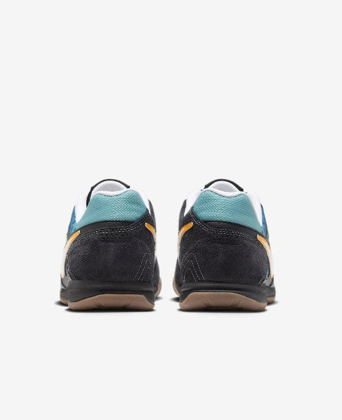 Nike Gato SE